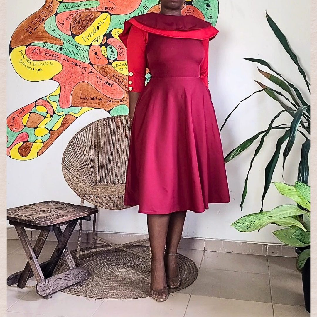 .Tope Cape Dress