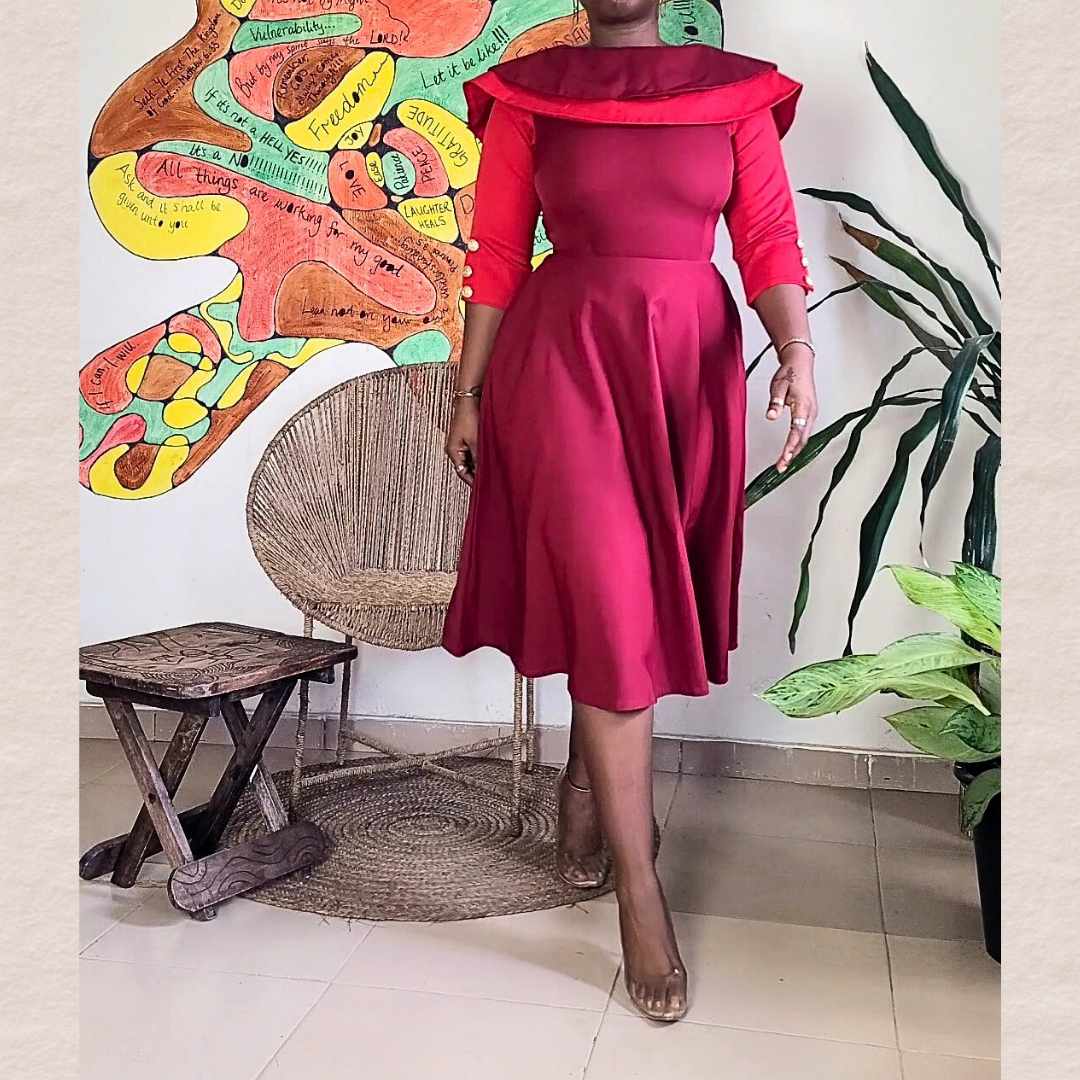 .Tope Cape Dress